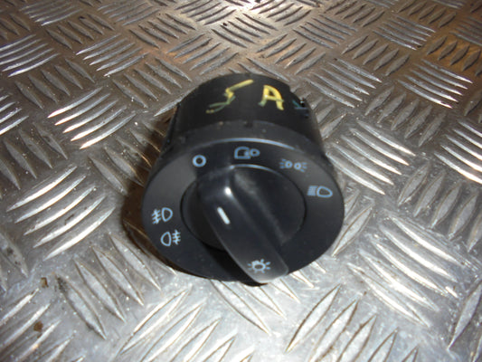 VW Passat 3C Kontakt Lys Med OEM Nr. 1K0941431N Fra VW Ophugger