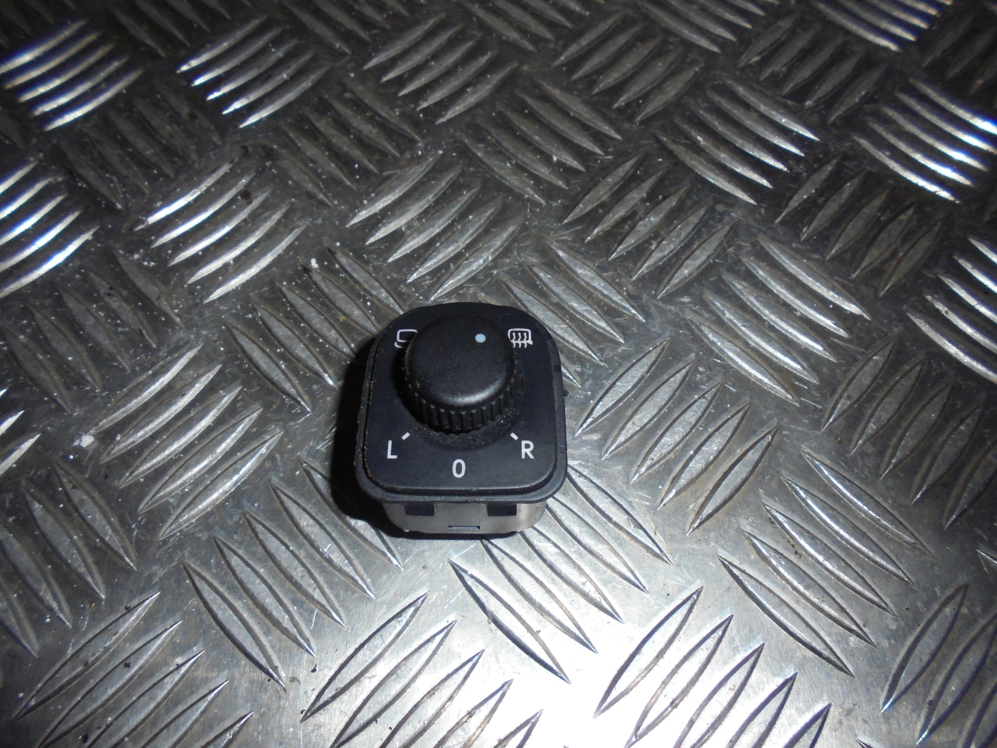 VW Passat 3C Kontakt Sidespejl Med OEM Nr. 1K0959565G Fra VW Ophugger