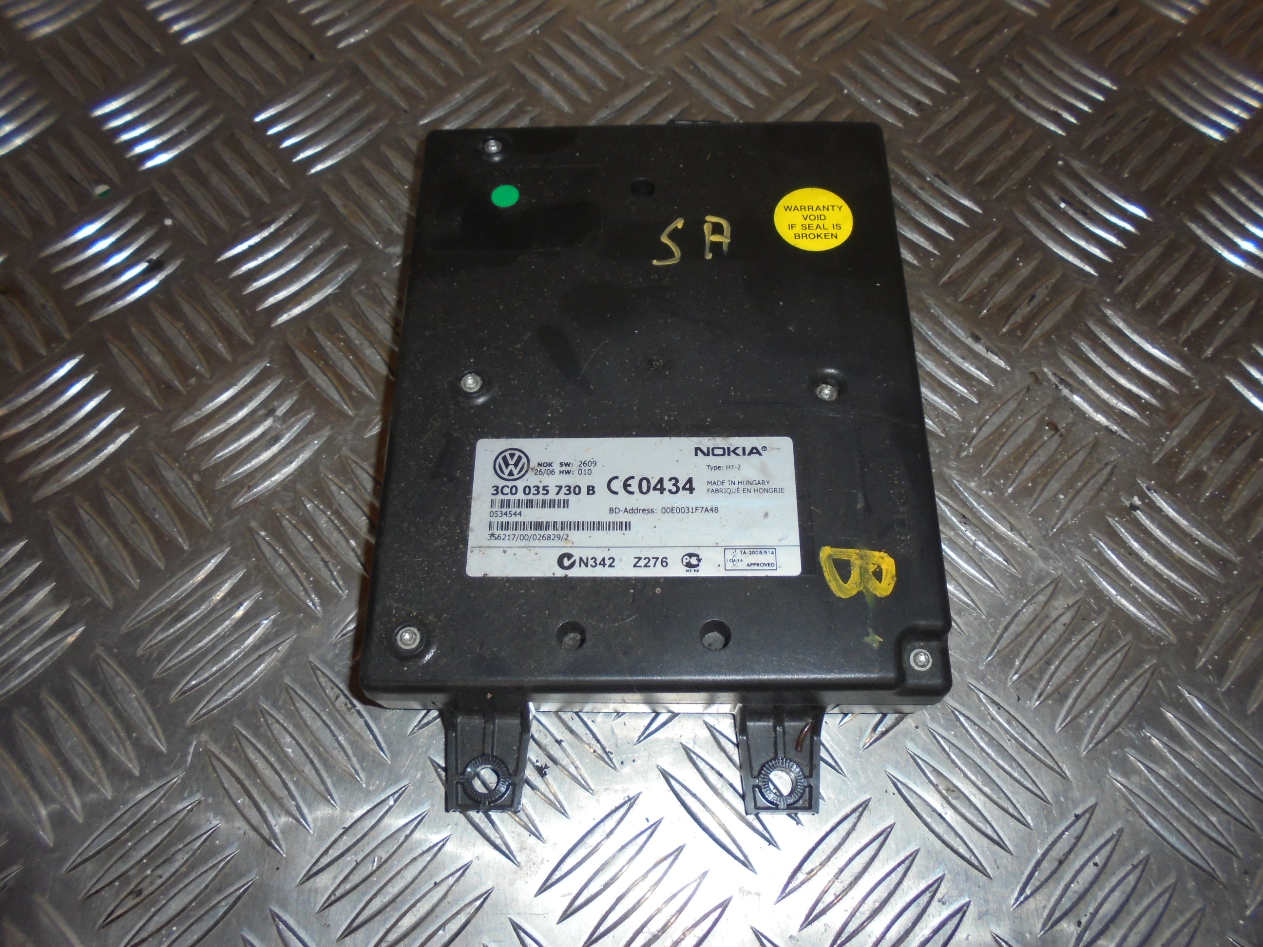 VW Passat 3C Telefon, Org Med OEM Nr. 3C0035730B Fra VW Ophugger