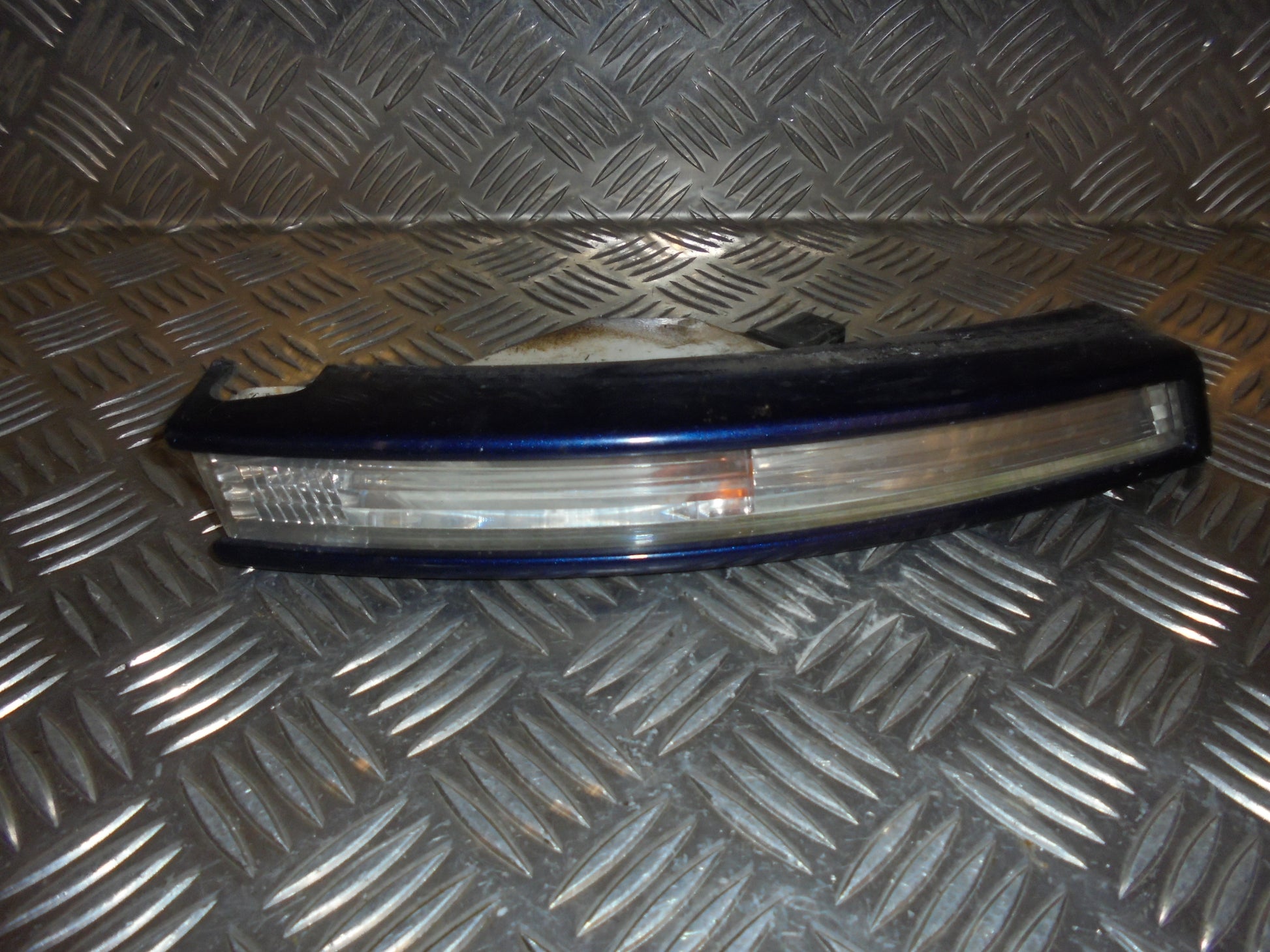 VW Passat 3C Blinklygte For Med OEM Nr. 3C0953042L Fra VW Ophugger