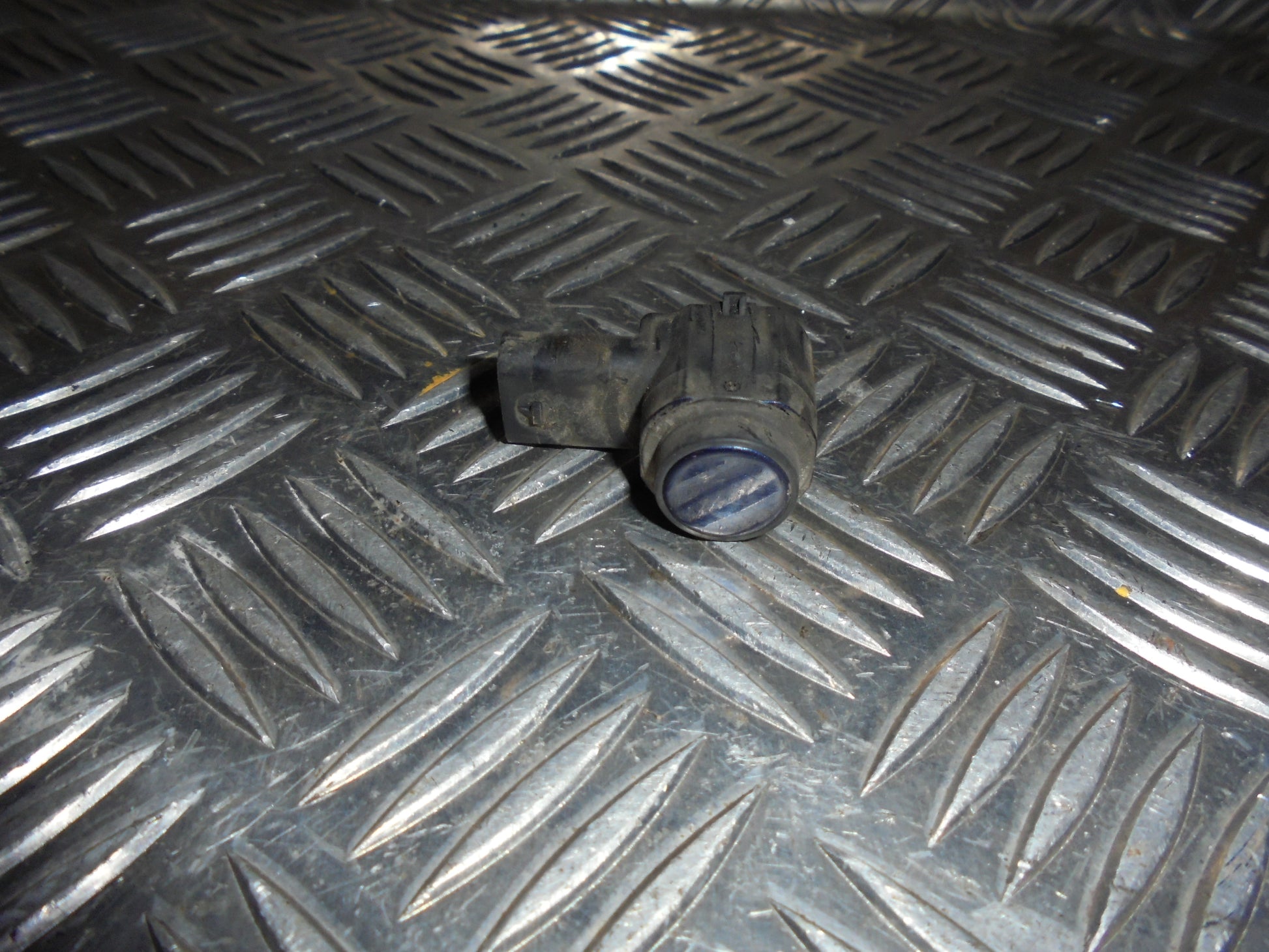 VW Passat 3C  Pdc Sensor/Baksensor Med OEM Nr. 3C0919275L Fra VW Ophugger