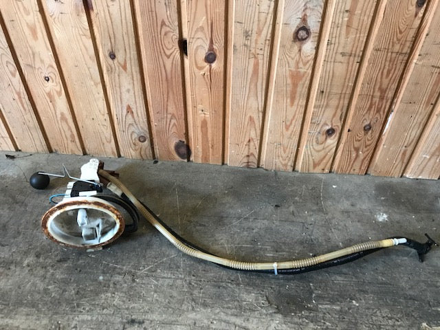 VW Passat 3C Tankarmatur Med OEM Nr. 3C0919673B Fra VW Ophugger