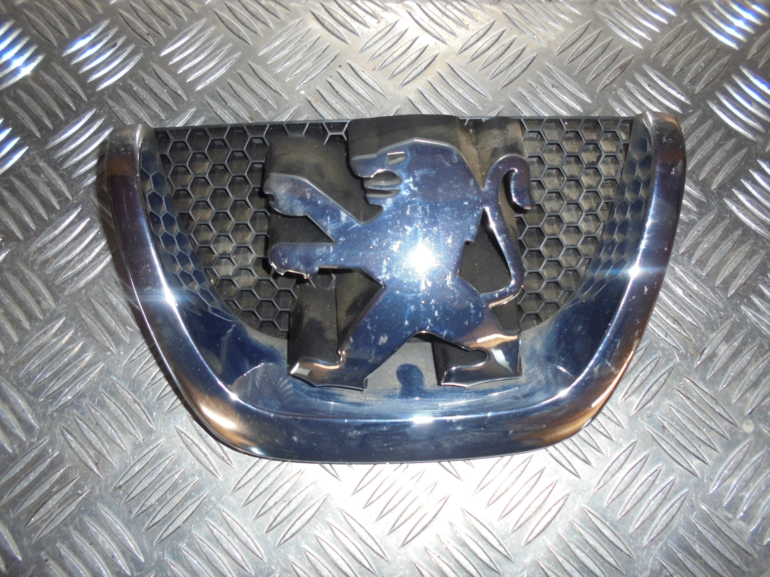 Peugeot 206+ Emblemer Med OEM Nr. 7810P9 Fra Peugeot Ophugger