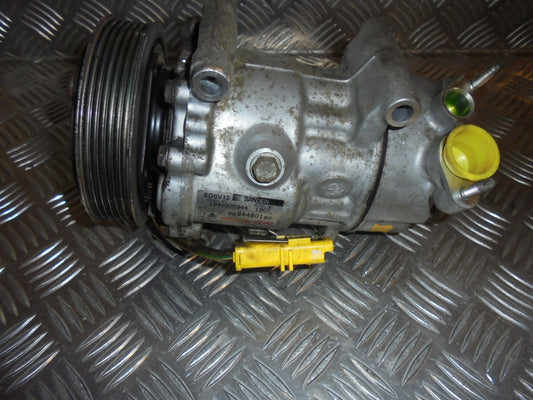 Peugeot 206+ Aircondition Pumpe Med OEM Nr. 9684480180 Fra Peugeot Ophugger
