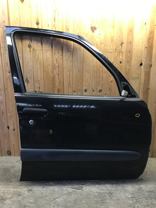 Citroen Xsara Picasso Fordør H Med OEM Nr. 9004L5 Fra Citroen Ophugger