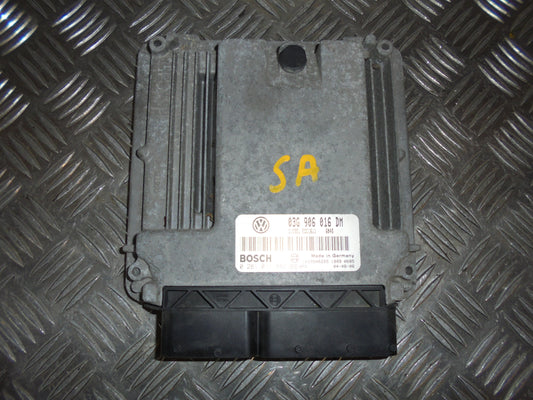 VW Caddy 2K Motorstyring - Motorstyreboks - Injection Elboks Med OEM Nr. 03G906016DM Fra VW Ophugger