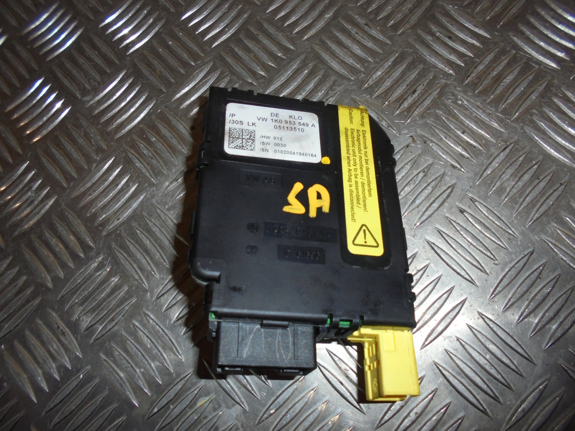 VW Caddy 2K Ratvinkelsensor Med OEM Nr. Ophugger Fra VW Ophugger