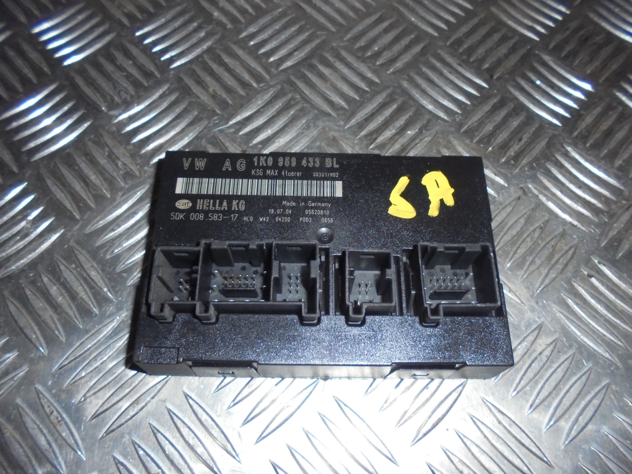 VW Caddy 2K Bcm / Komfortkomputer Med OEM Nr. Ophugger Fra VW Ophugger