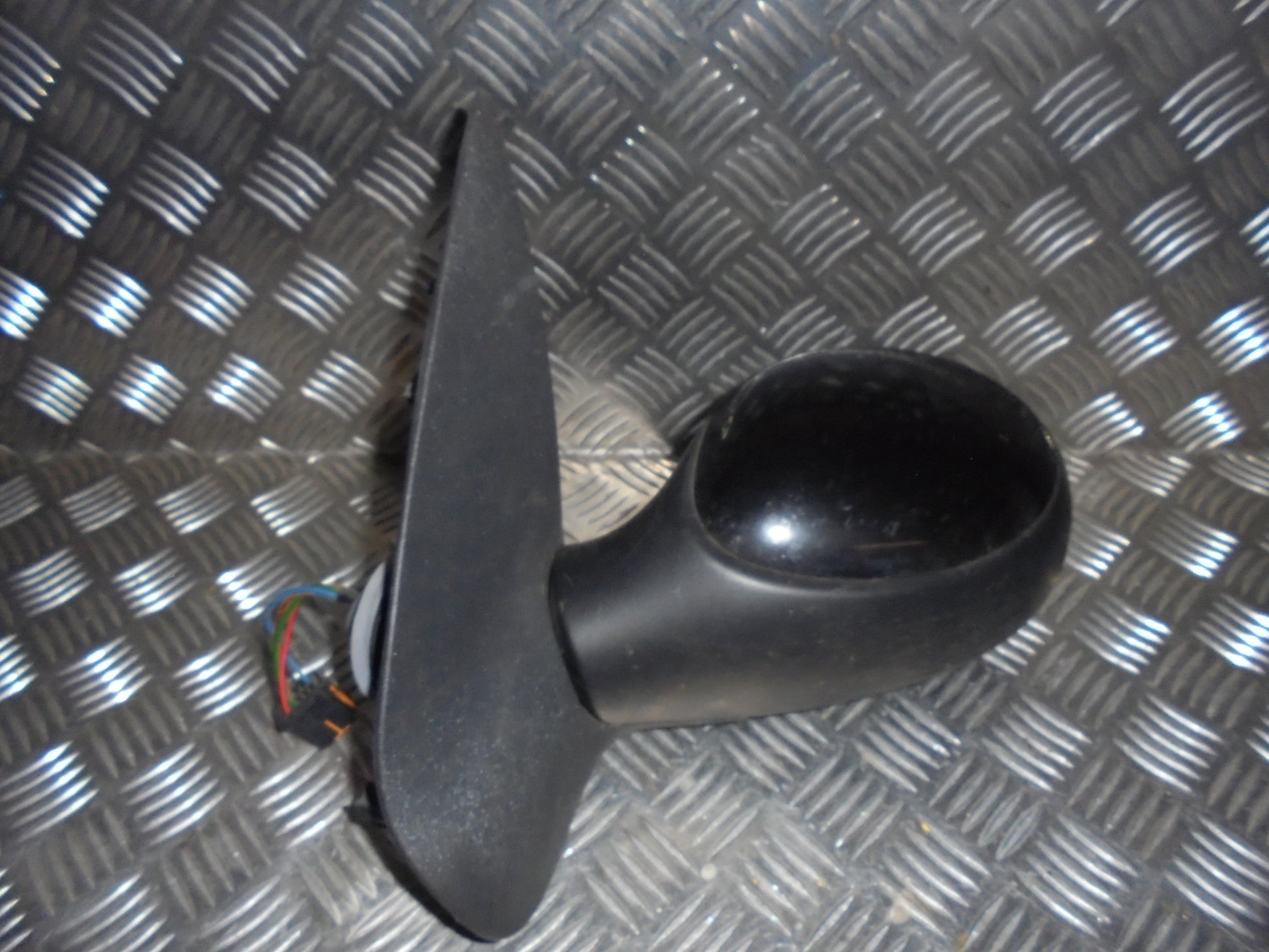 Peugeot 206+ Sidespejl Med OEM Nr. 8154JE	 Fra Peugeot Ophugger