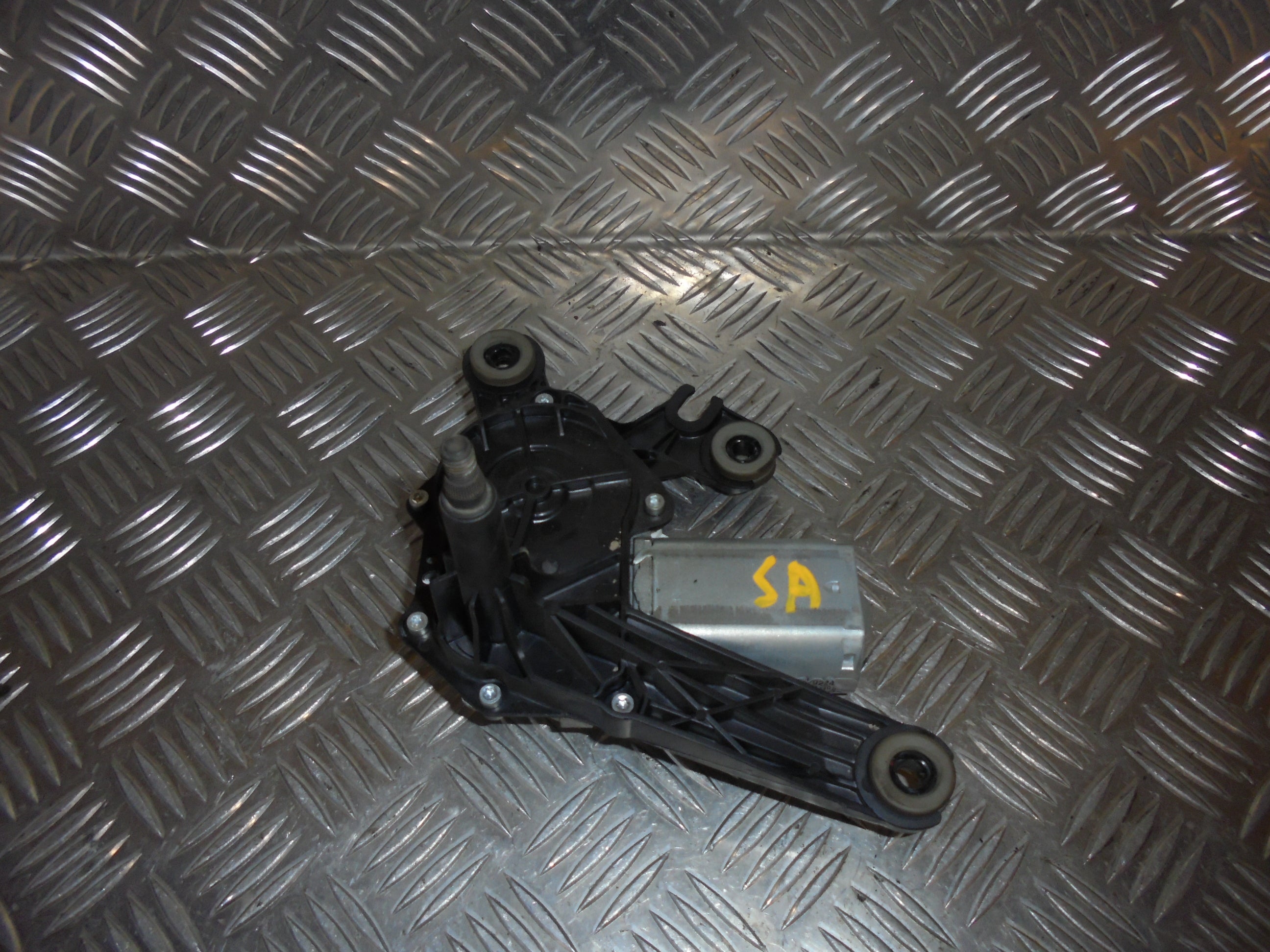 Peugeot 206+ Bagrudevisker Motor Med OEM Nr. 53017812 Fra Peugeot Ophugger