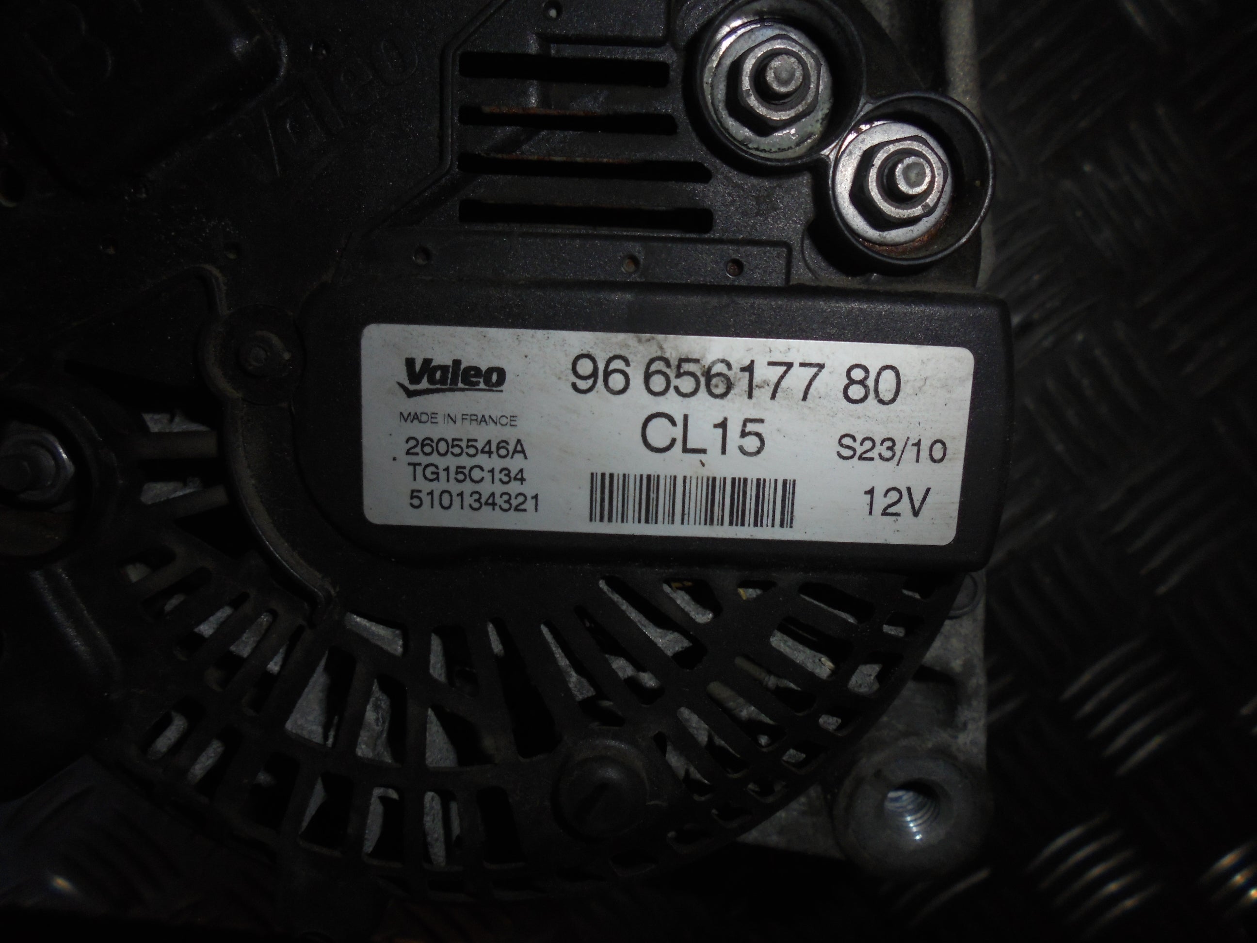 Peugeot 206+ Generator Med OEM Nr. 71786198 Fra Peugeot Ophugger