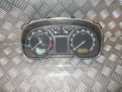 Skoda Octavia Speedometer - Instrument Med OEM Nr. 1U0920800B Fra Skoda Ophugger