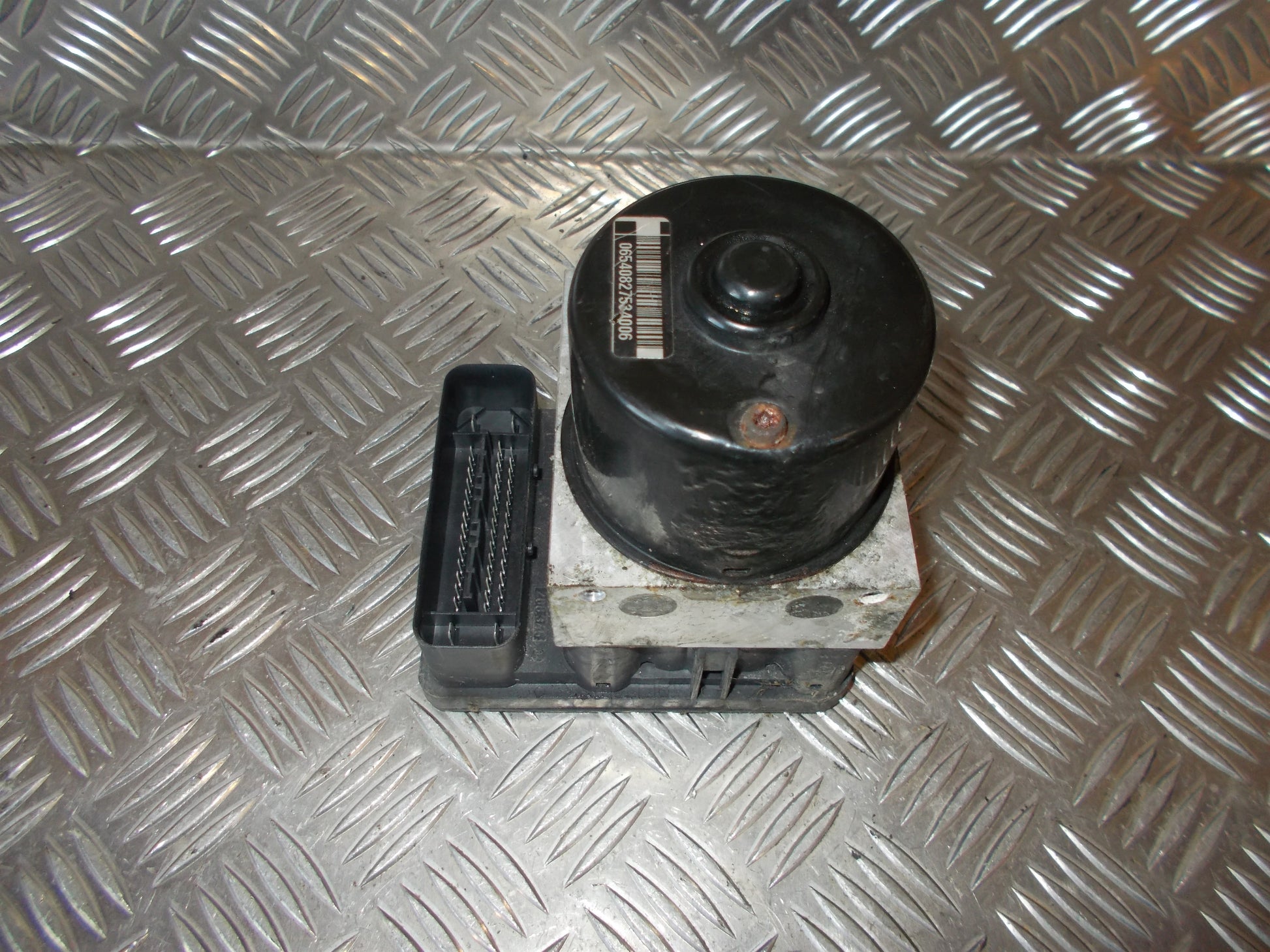 Skoda Octavia ABS Pumpe Med OEM Nr. 1J0698117D Fra Skoda Ophugger