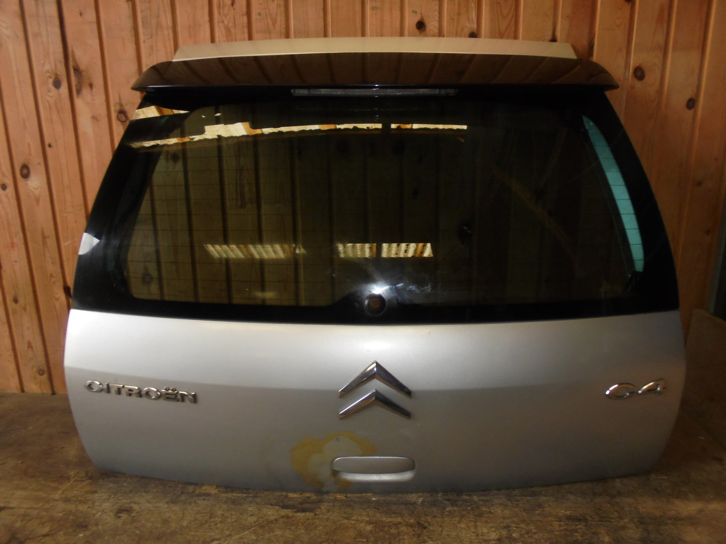 Citroen C4 Bagklap Med OEM Nr. 8701T9 Fra Citroen Ophugger