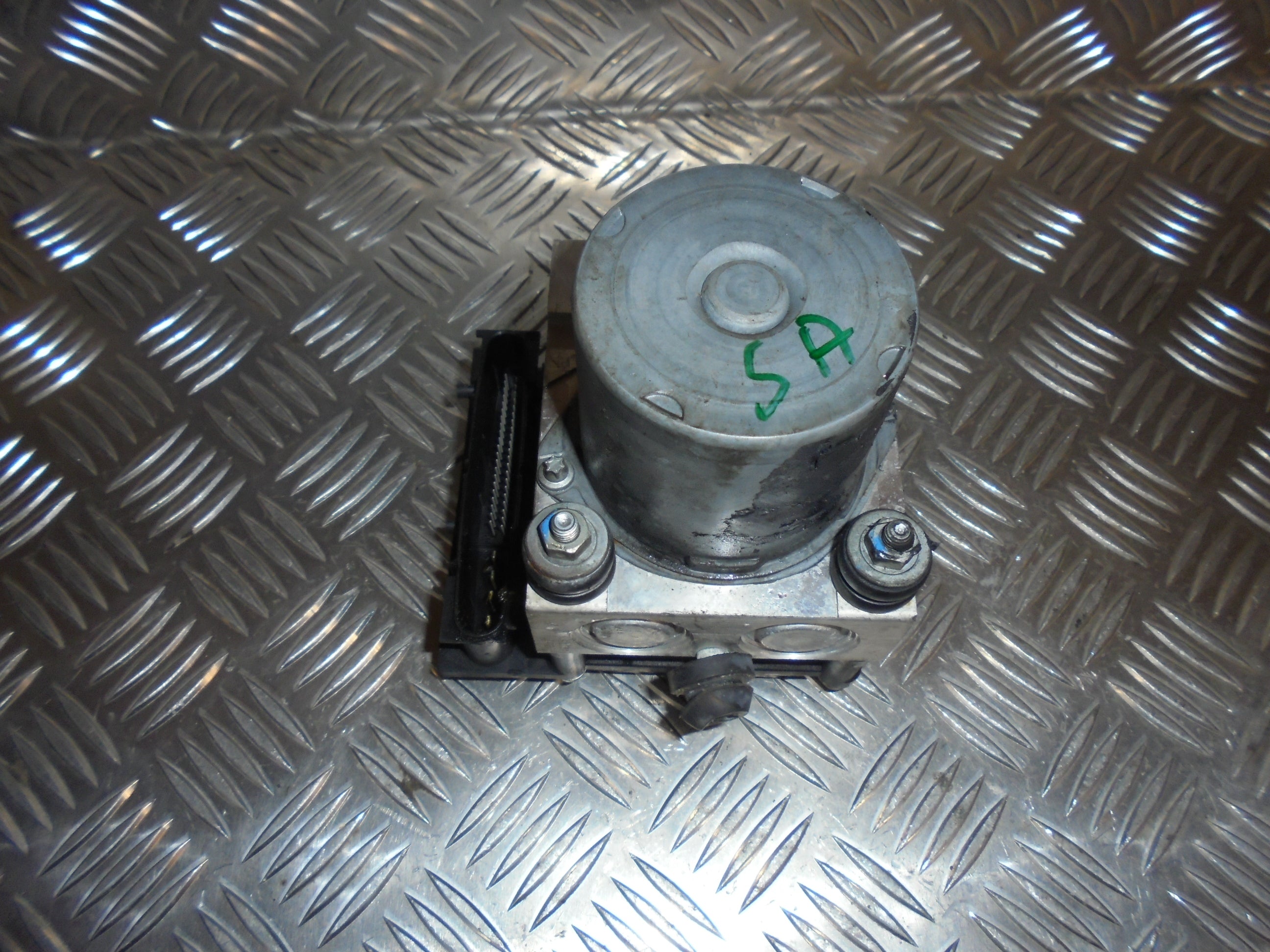 Citroen C4 ABS Pumpe Med OEM Nr. 4541E4 Fra Citroen Ophugger
