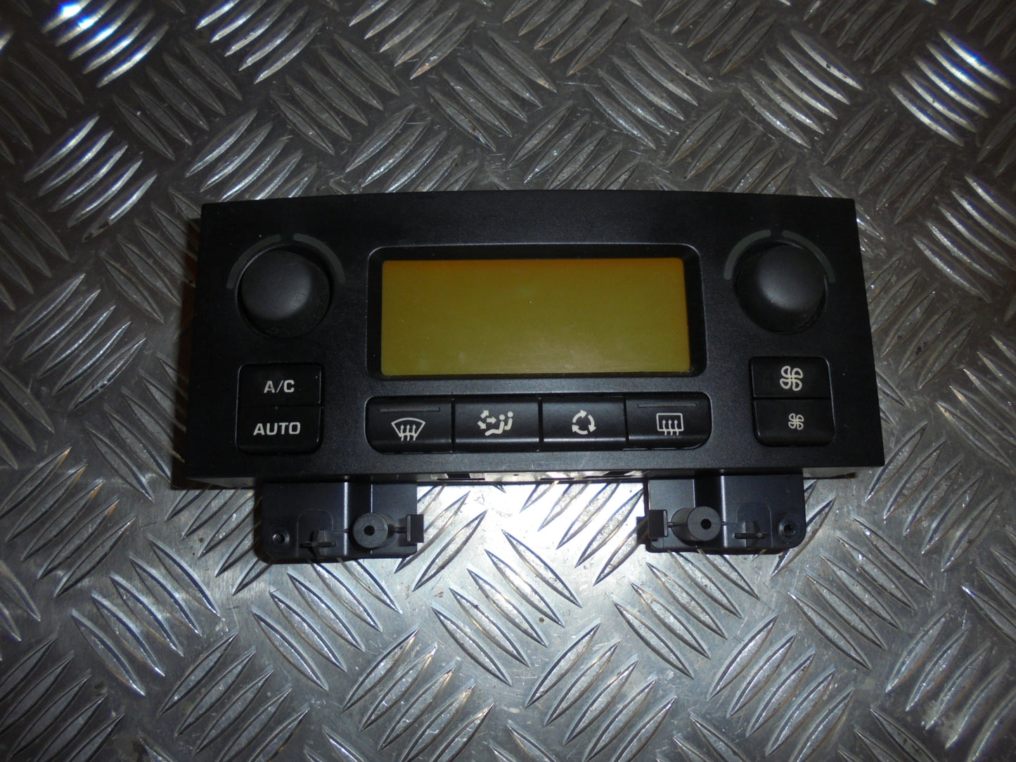 Citroen C4 Varmeregulering Med OEM Nr. 9658084577 Fra Citroen Ophugger