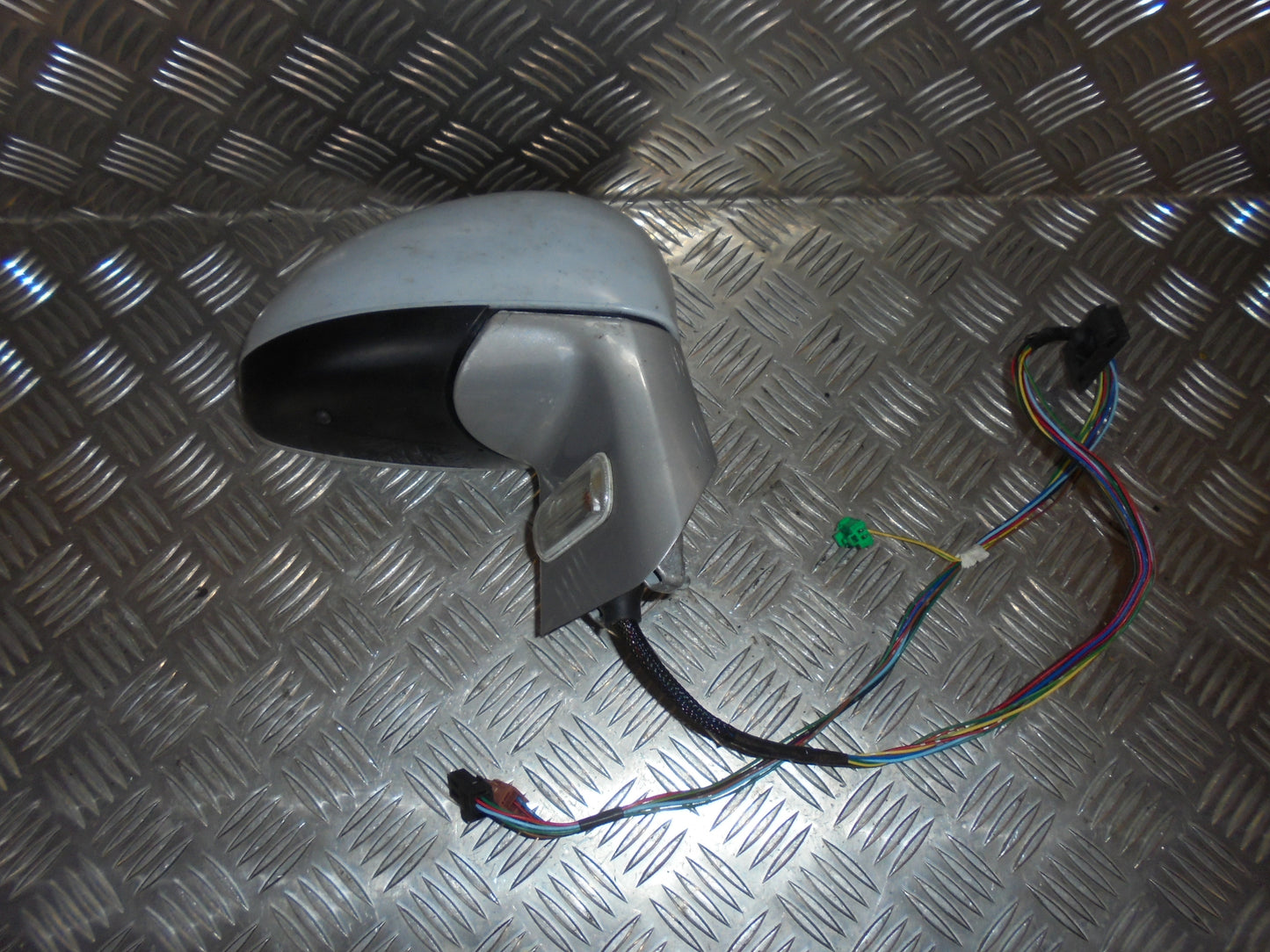 Citroen C4 Sidespejl Med OEM Nr. Ophugger Fra Citroen Ophugger