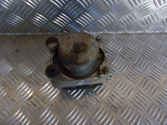 Mazda 323 F 5D Bj14 ABS Pumpe Med OEM Nr. 4364466 Fra Mazda Ophugger