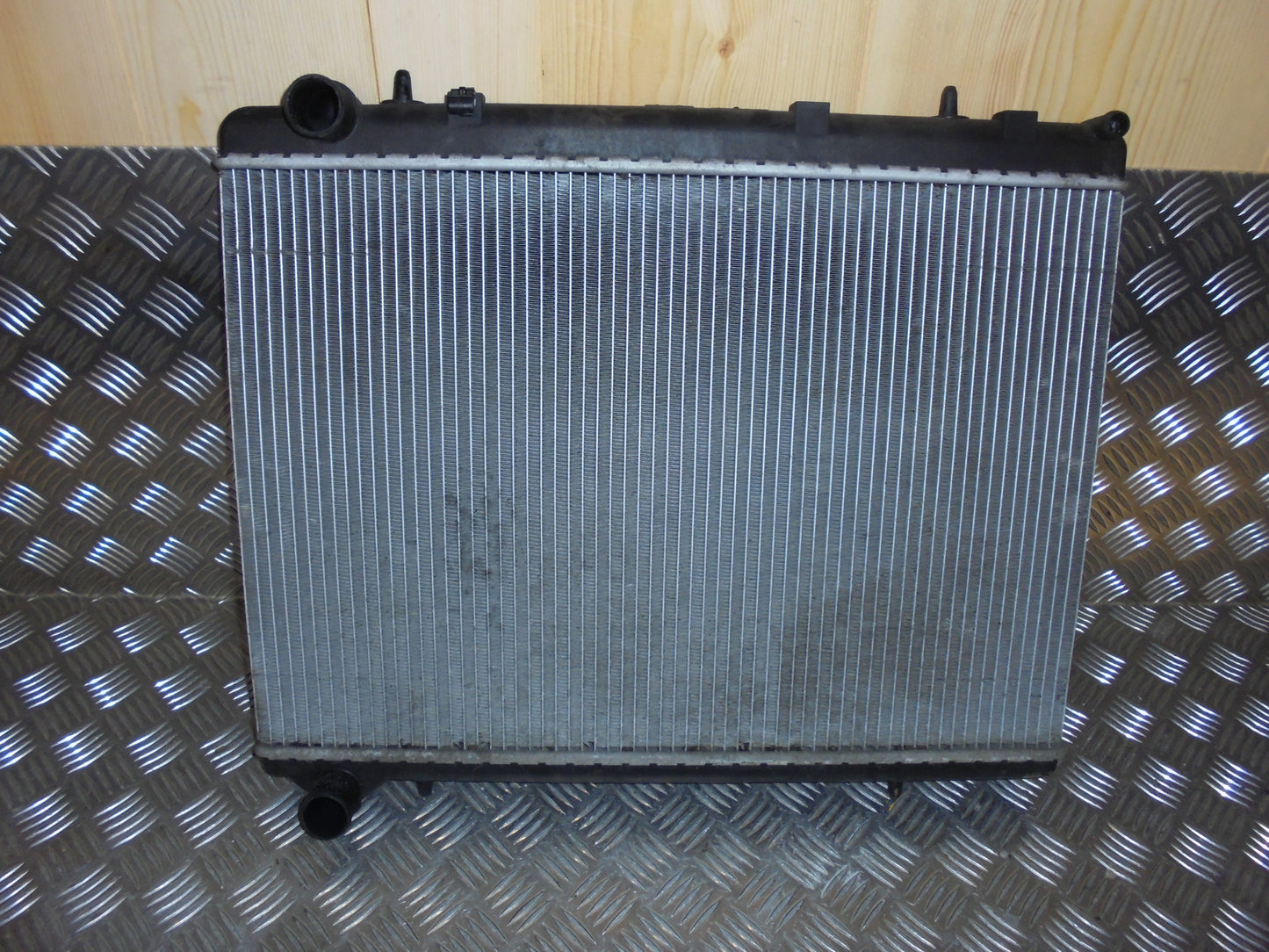 Citroen C4 Køler Med OEM Nr. Ophugger Fra Citroen Ophugger