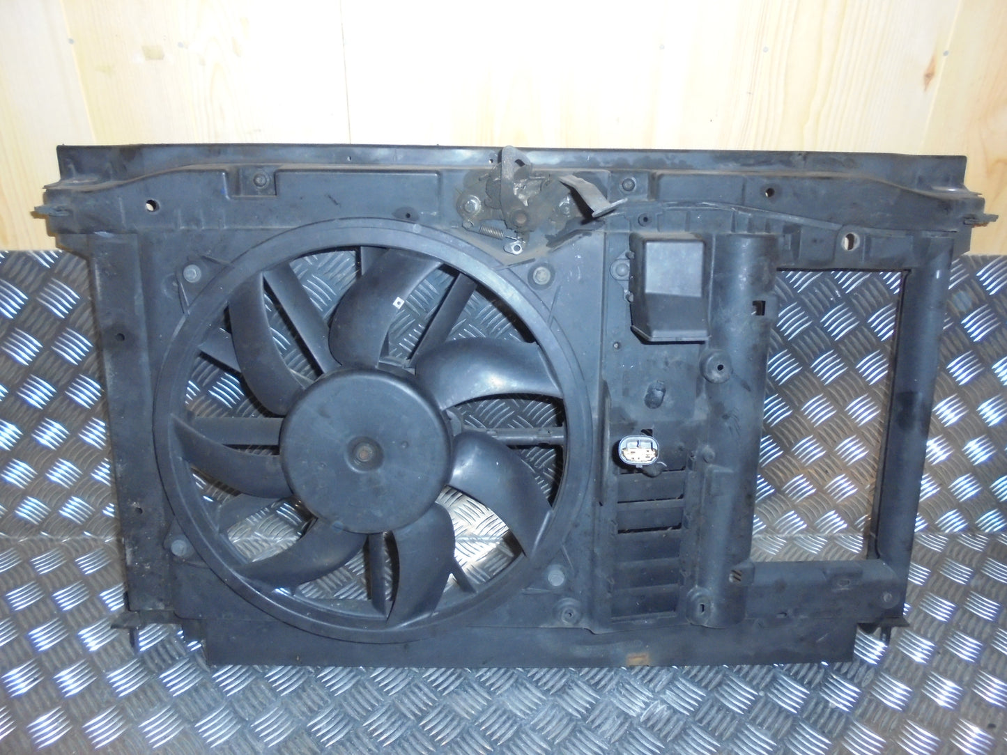 Citroen C4 Kølerblæser El Med OEM Nr. Ophugger Fra Citroen Ophugger