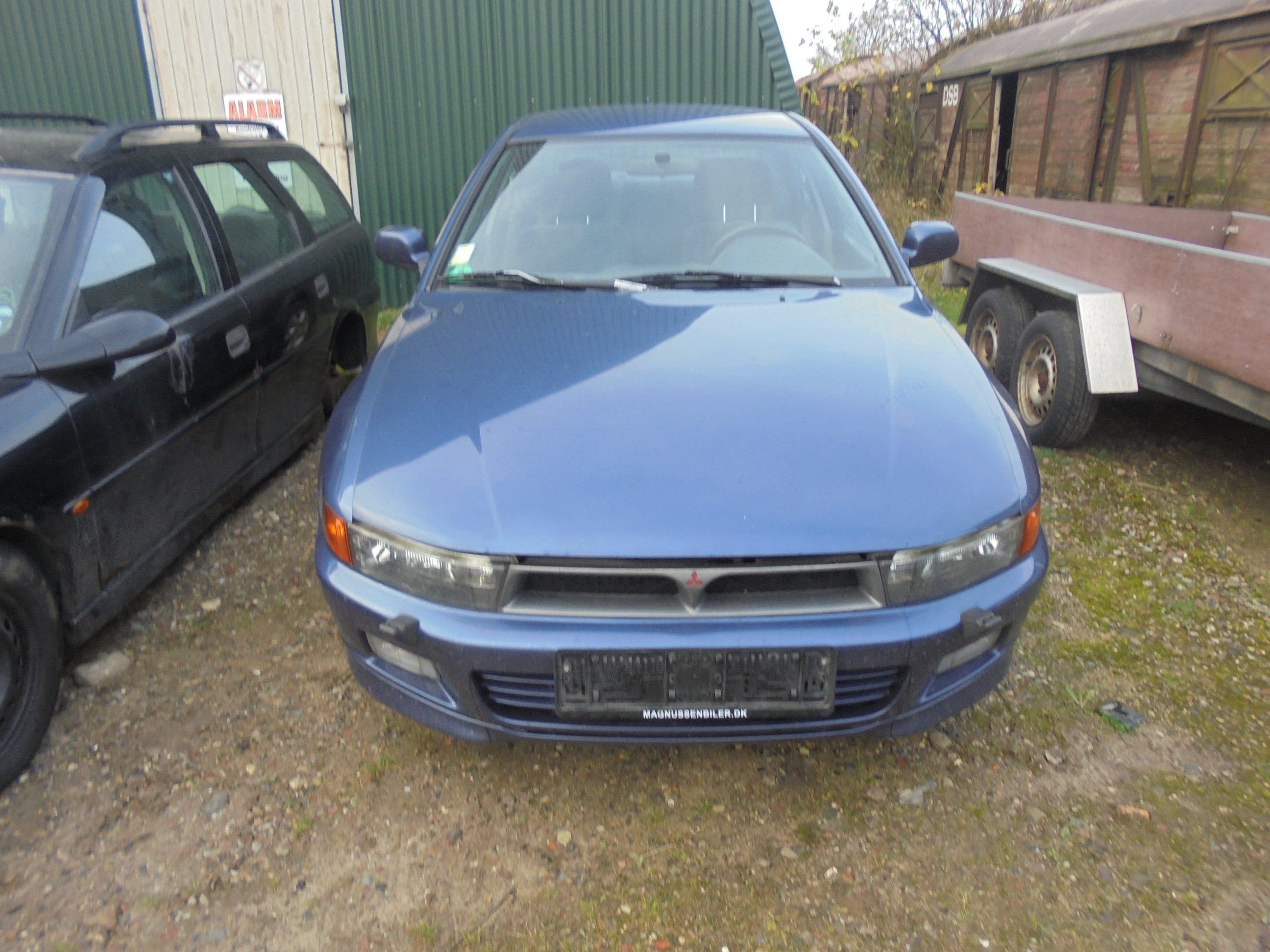 Mitsubishi Galant Nea5 Pluk-Selv-Bil Med OEM Nr. Ophugger Fra Mitsubishi Ophugger