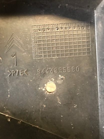 Citroen C4 Forkofanger Rå Med OEM Nr. 9646895580 Fra Citroen Ophugger