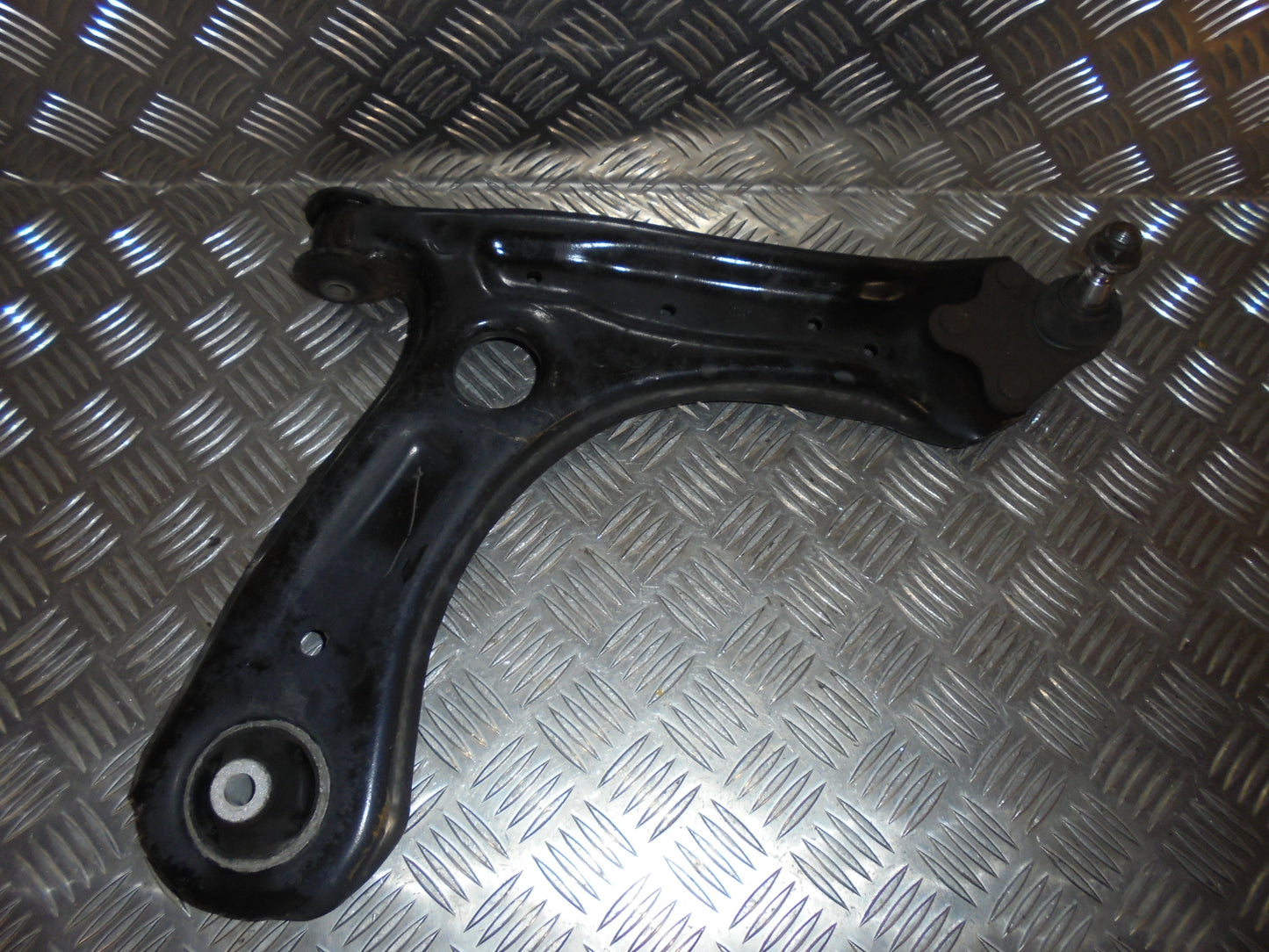 Seat Ibiza 6J Bærearm F.N. H Med OEM Nr. 6R0407151F Fra Seat Ophugger