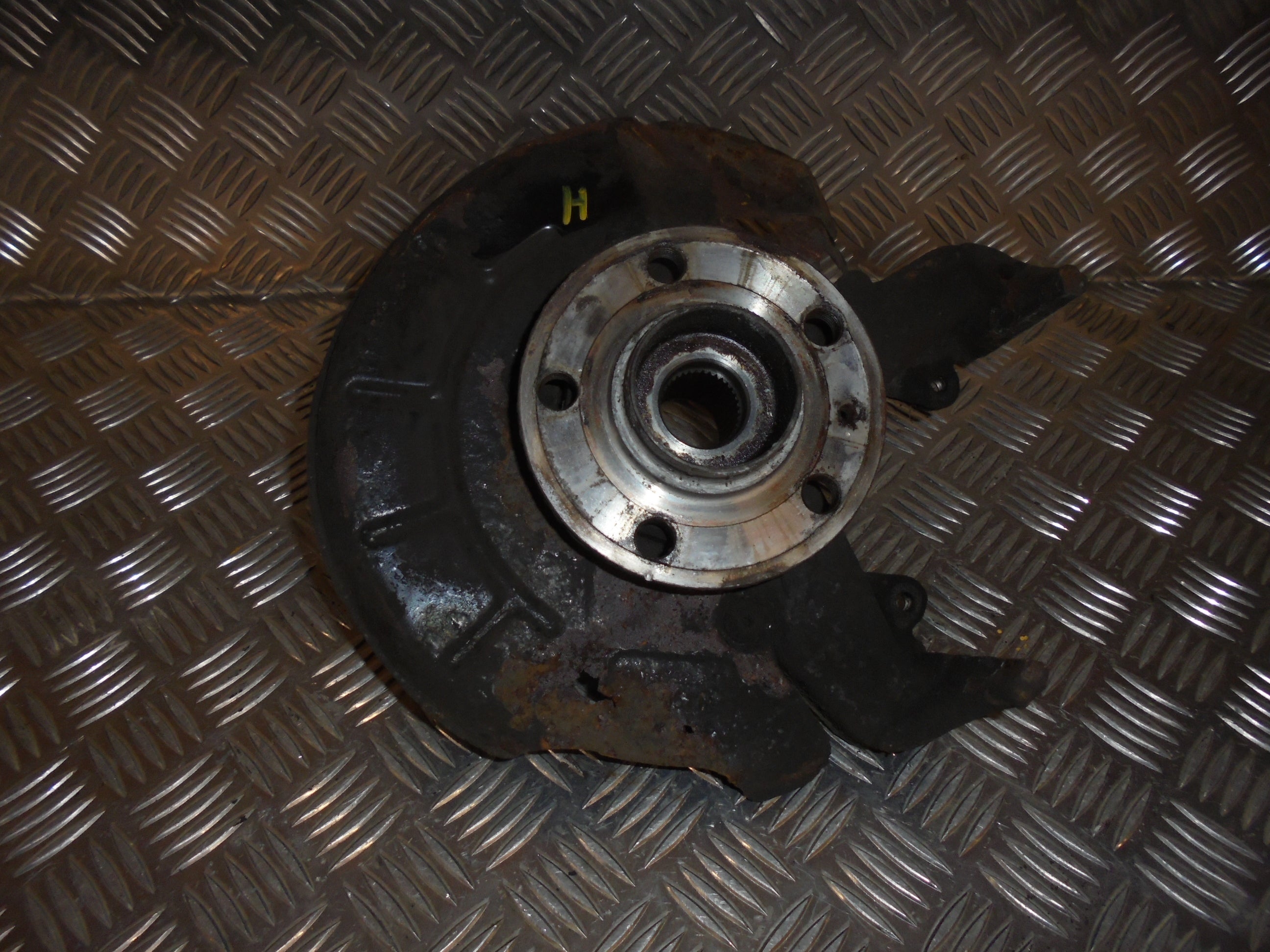 Seat Ibiza Spindel For H Med OEM Nr. 6Q0407256AC Fra Seat Ophugger