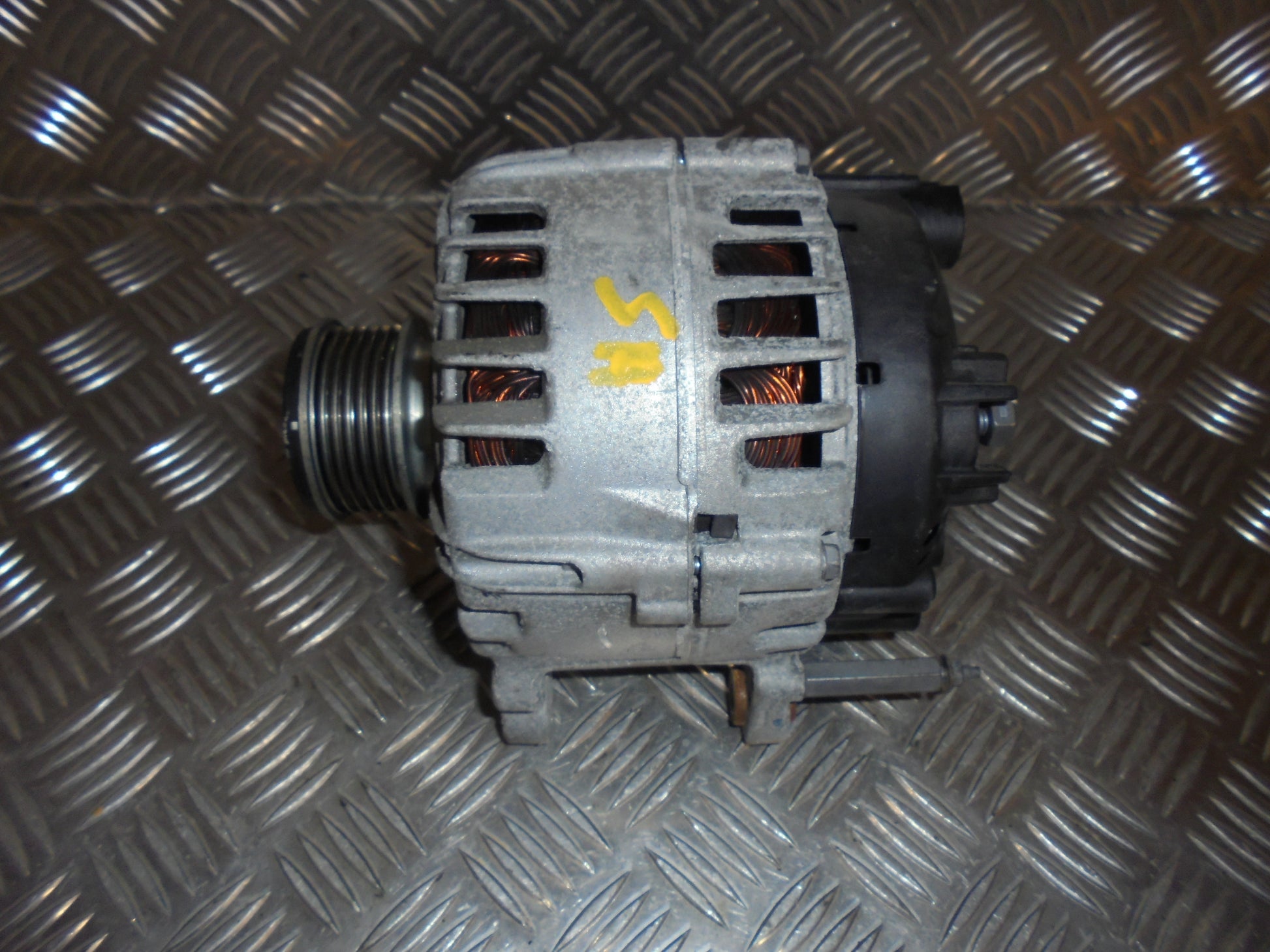 Seat Ibiza 6J Generator Med OEM Nr. 03P903023H Fra Seat Ophugger