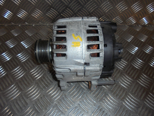 Seat Ibiza 6J Generator Med OEM Nr. 03P903023H Fra Seat Ophugger