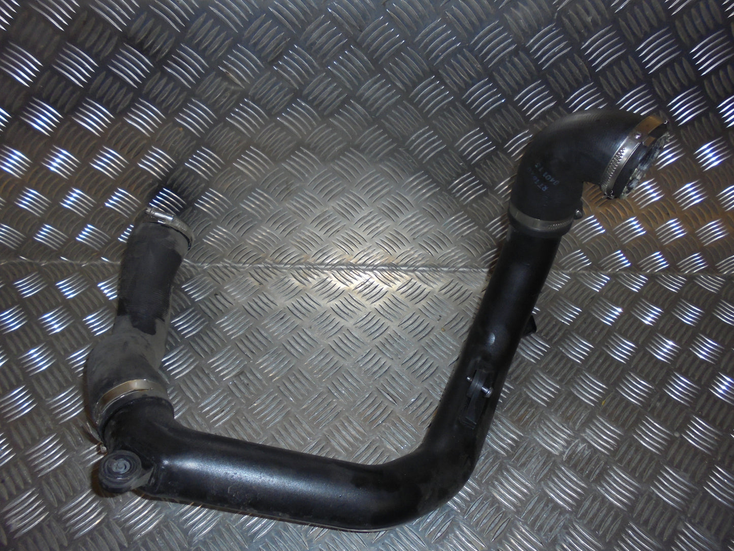 Seat Ibiza 6J Turbo/Intercool. Slanger Med OEM Nr. 6R0145770H Fra Seat Ophugger