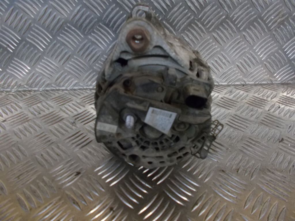 Audi A6 Generator Med OEM Nr. 078903016AB Fra Audi Ophugger