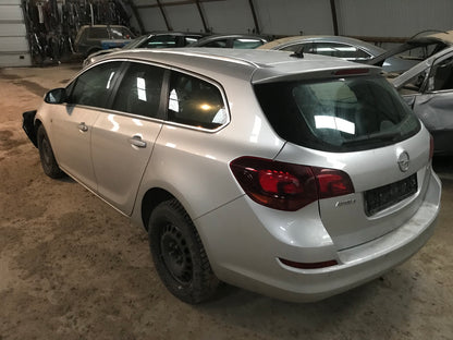 Opel Astra J Pluk-Selv-Bil Med OEM Nr. Ophugger Fra Opel Ophugger