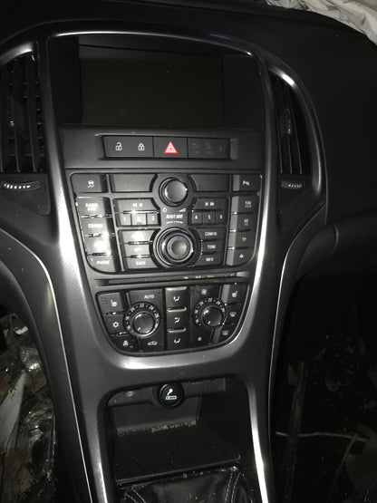 Opel Astra J Pluk-Selv-Bil Med OEM Nr. Ophugger Fra Opel Ophugger