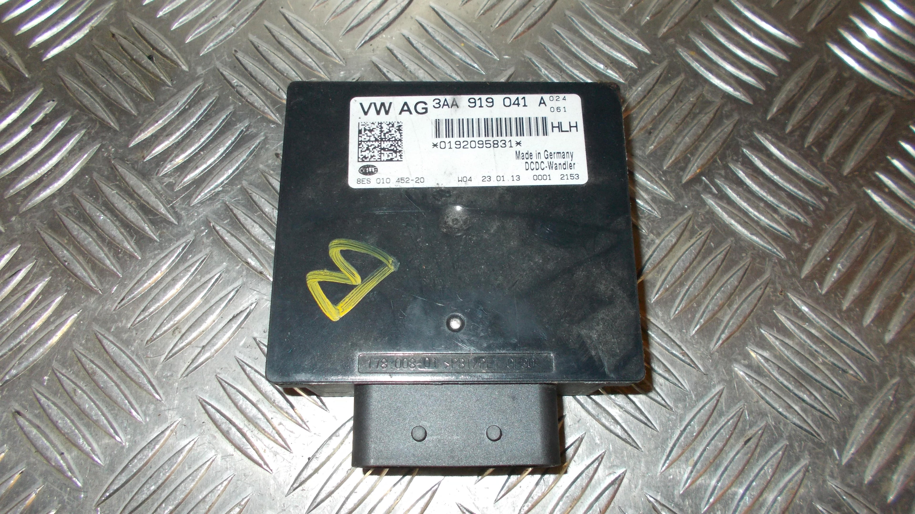 Seat Ibiza Esp Sensor Med OEM Nr. 3AA919041A Fra Seat Ophugger