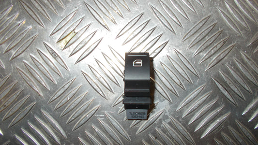 Seat Ibiza 6J Kontakt Rudehejs Med OEM Nr. 7L6959855B Fra Seat Ophugger