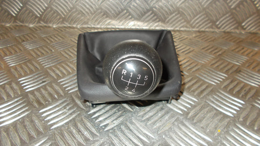 Seat Ibiza 6J Gearknop Med OEM Nr. 6J0863279 Fra Seat Ophugger
