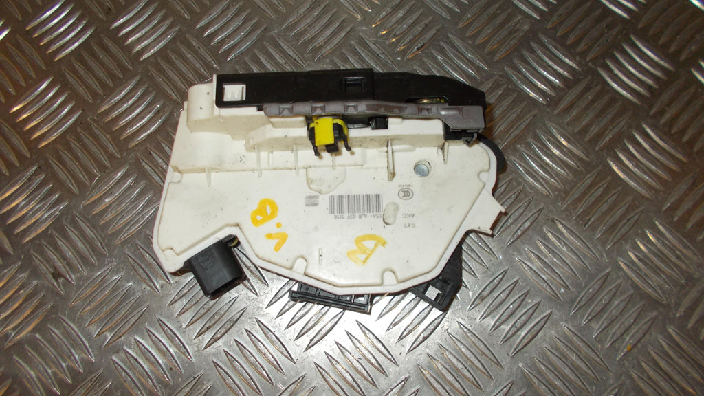 Seat Ibiza Dørlås Med OEM Nr. 5N1837016E Fra Seat Ophugger