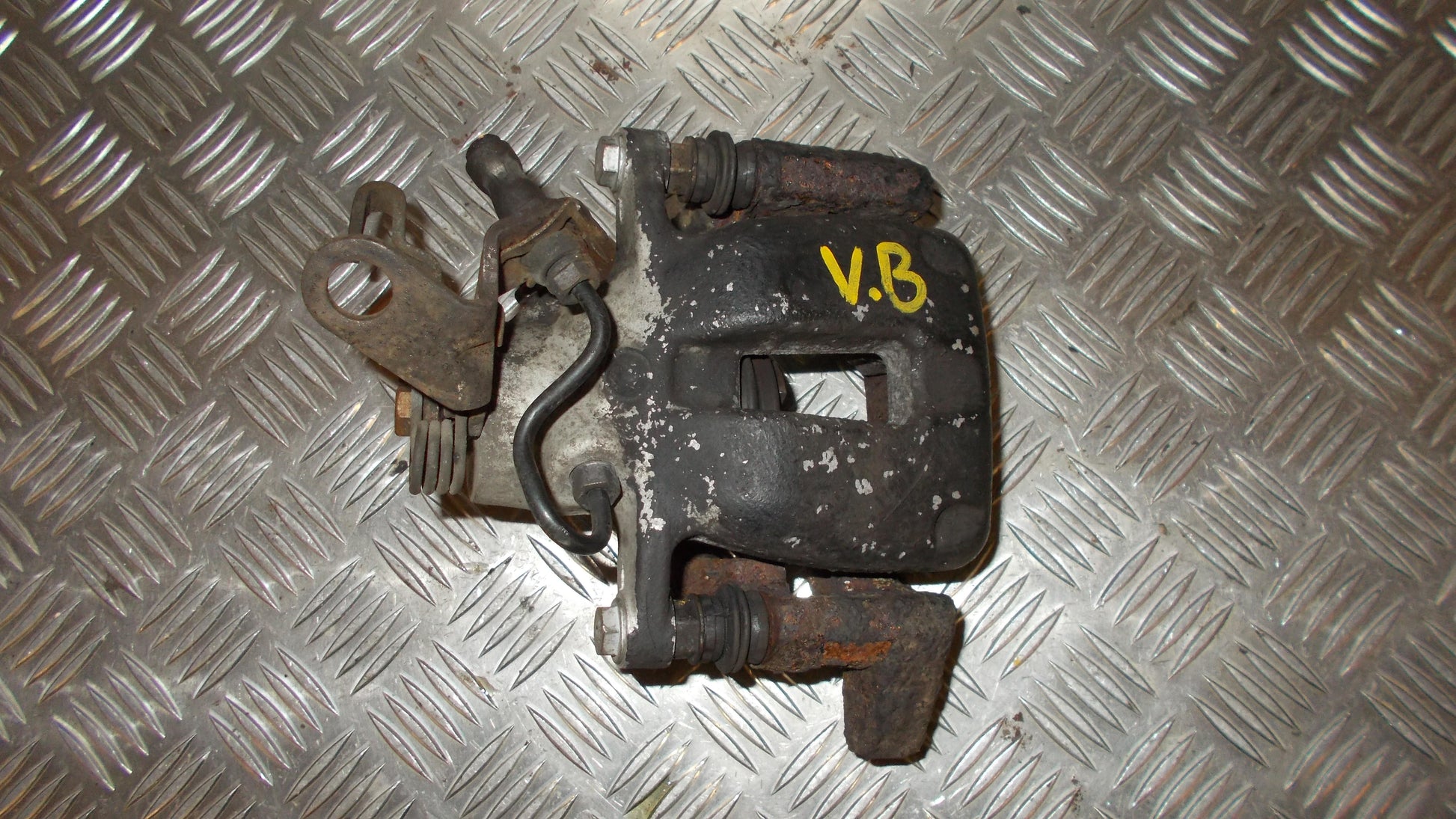VW Golf 5 1K Bremsekaliber VB Med OEM Nr. 1K0615423M Fra VW Ophugger