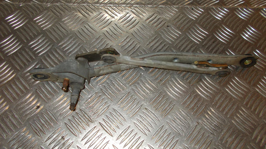 Peugeot 107 Viskertræk Med OEM Nr. 6405T0 Fra Peugeot Ophugger