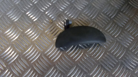 Peugeot 107 Håndtag Udvendig Med OEM Nr. 9101AG Fra Peugeot Ophugger