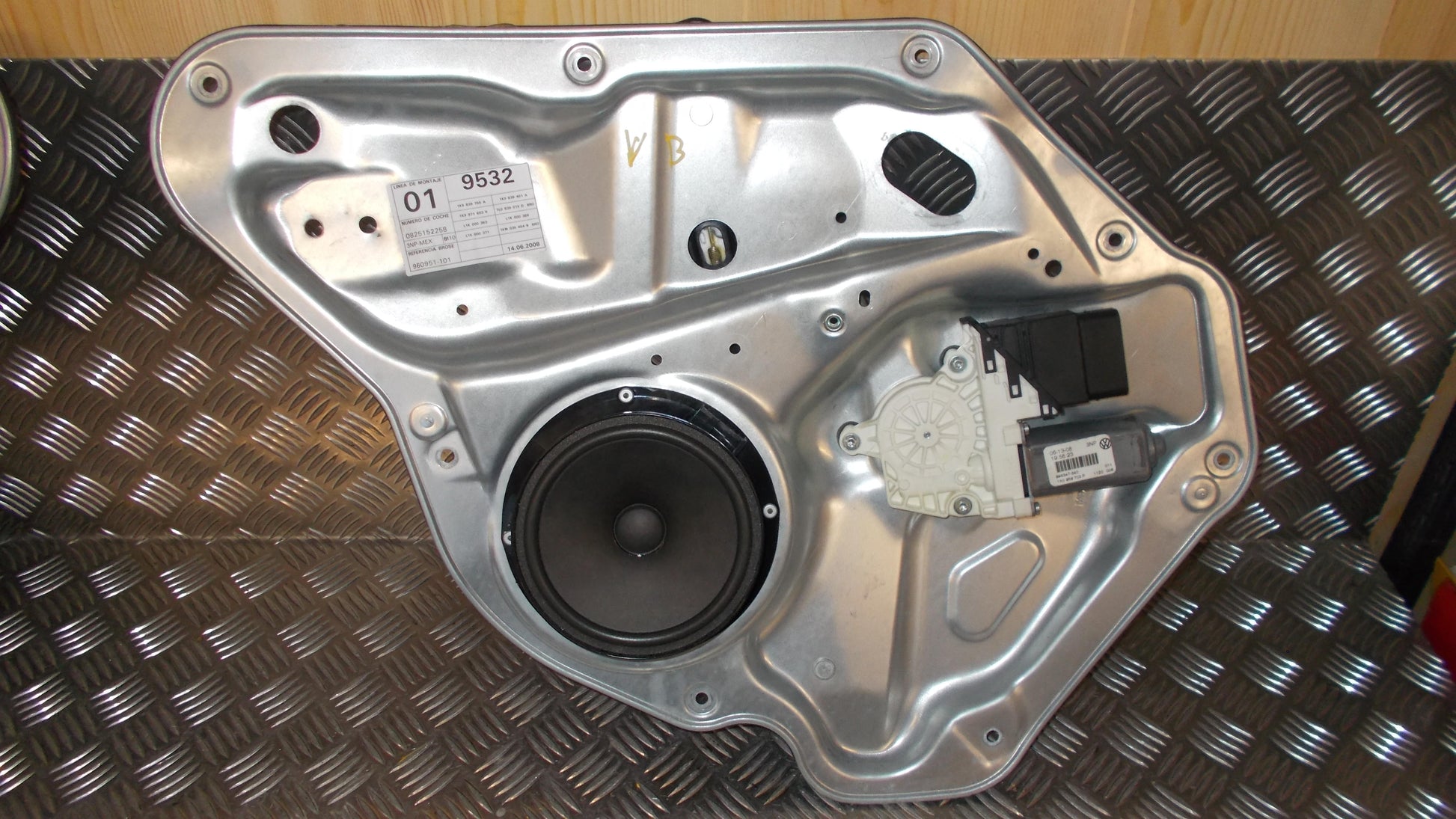 VW Golf 5 1K Rudemotor - Rudehejs Med OEM Nr. 1K0959703P Fra VW Ophugger