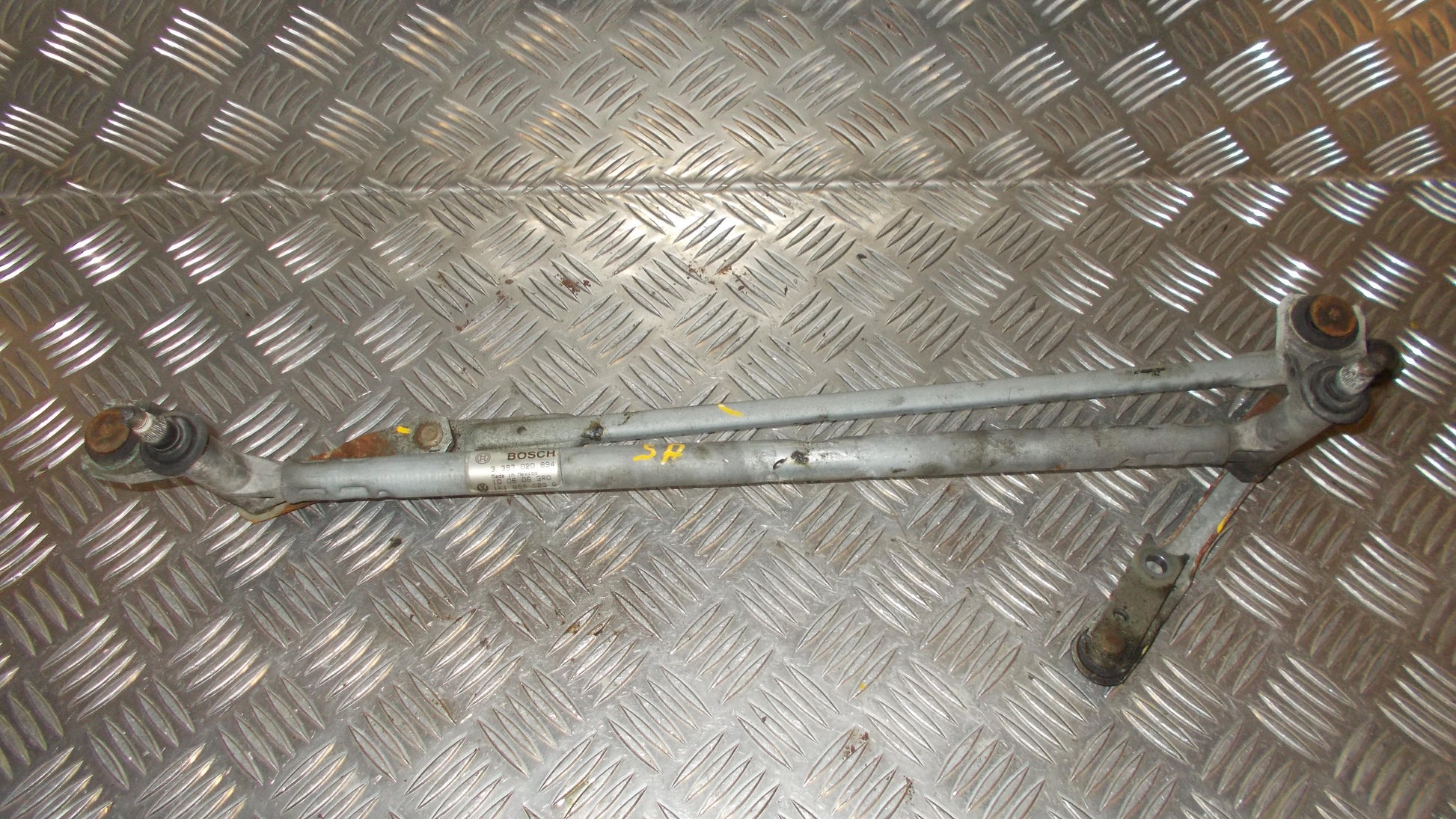 VW Golf 5 1K Viskertræk Med OEM Nr. 1K1955023G Fra VW Ophugger