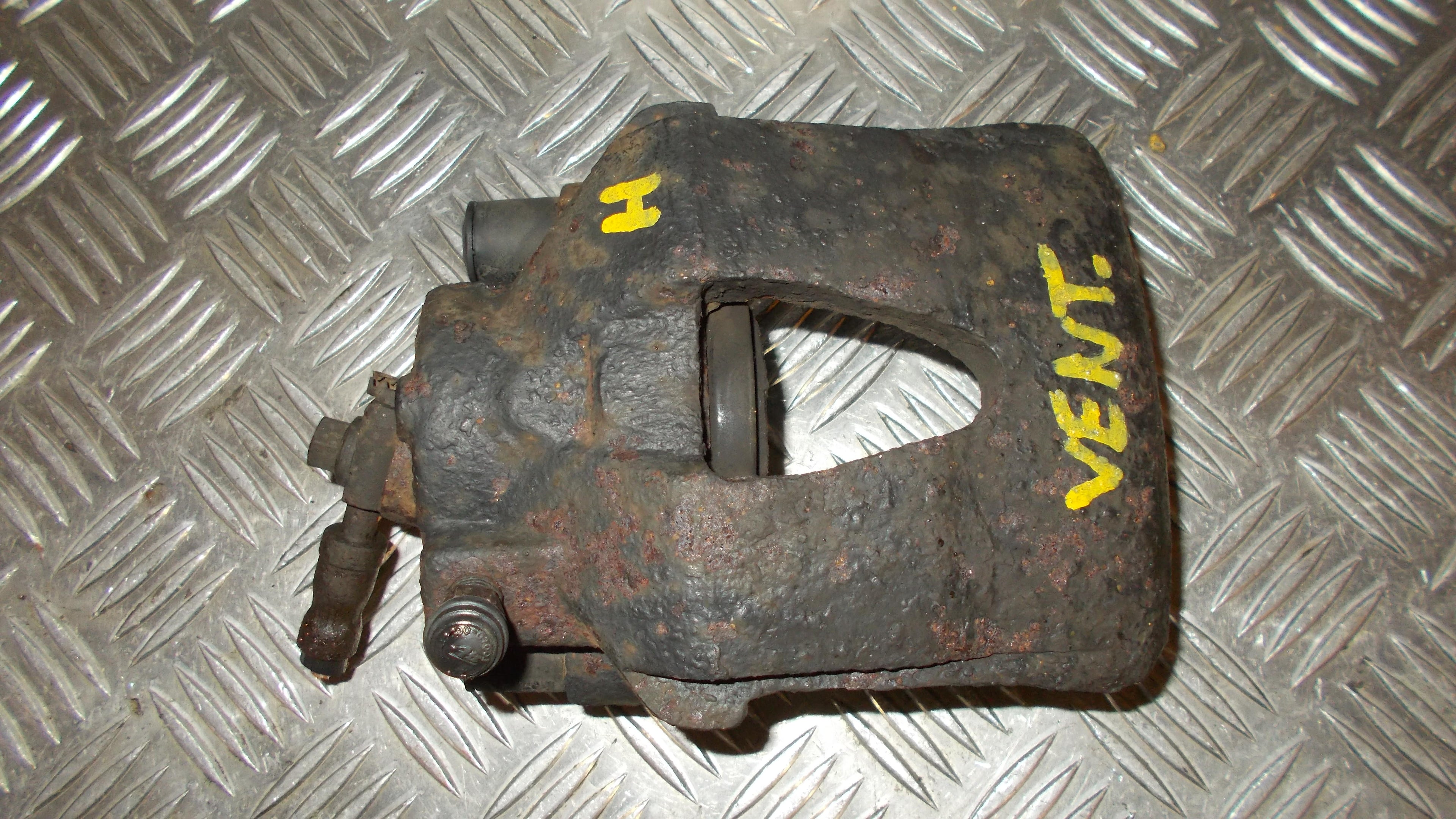 VW Golf 5 1K Bremsekaliber Hf Med OEM Nr. 1K0615124D Fra VW Ophugger