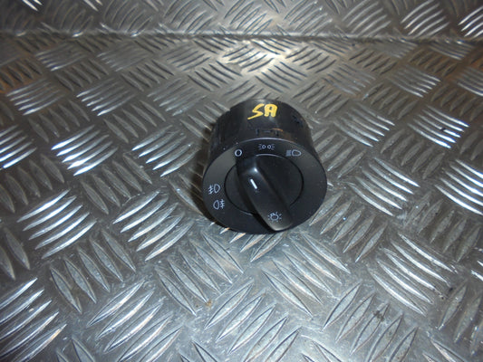 VW Golf 5 1K Kontakt Lys Med OEM Nr. 1K0941431AJ Fra VW Ophugger