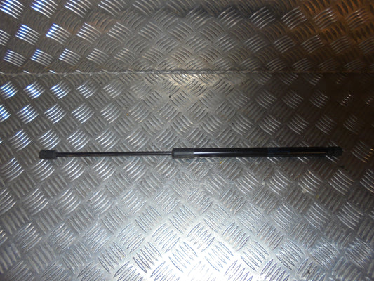 VW Golf 5 1K Bagklapsdæmper Med OEM Nr. 1K9827550B Fra VW Ophugger
