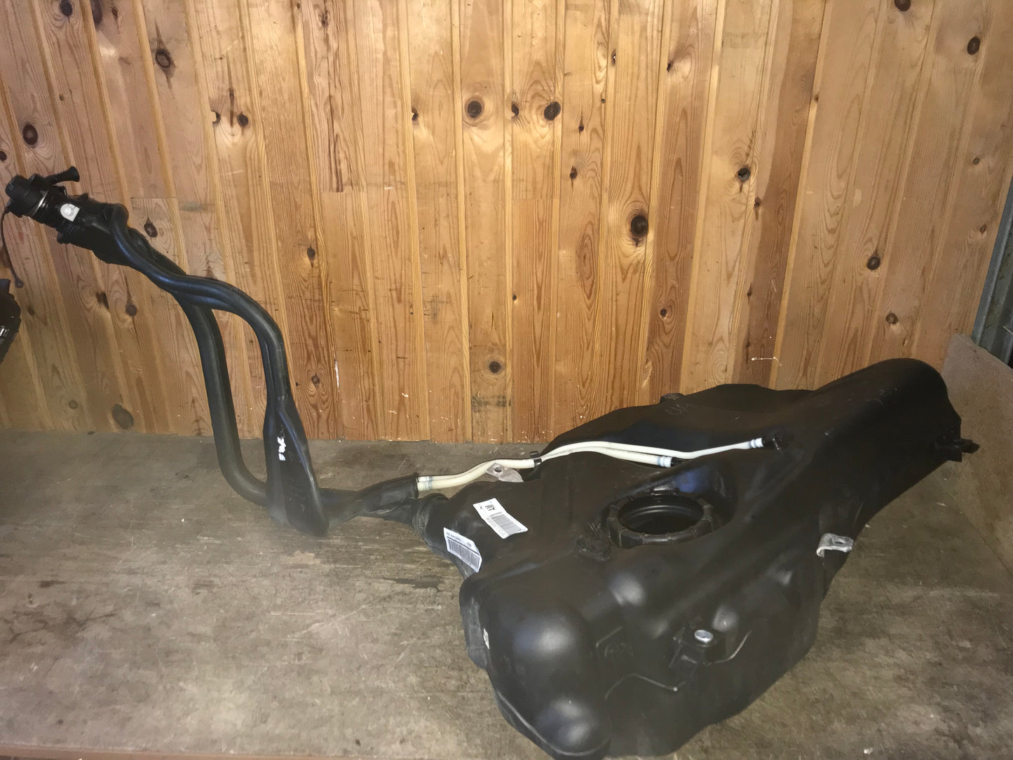 VW Golf 5 1K Tank Med OEM Nr. 6J0201021AM Fra VW Ophugger