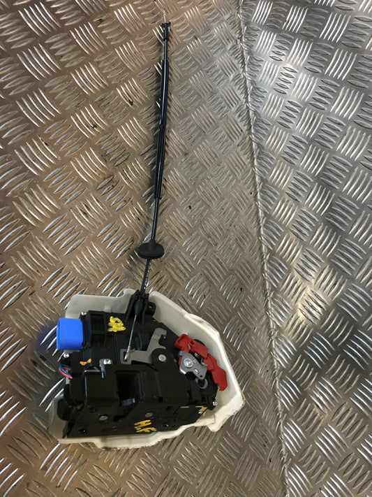 VW Golf 5 1K Dørlås Med OEM Nr. 3D1837016AC Fra VW Ophugger