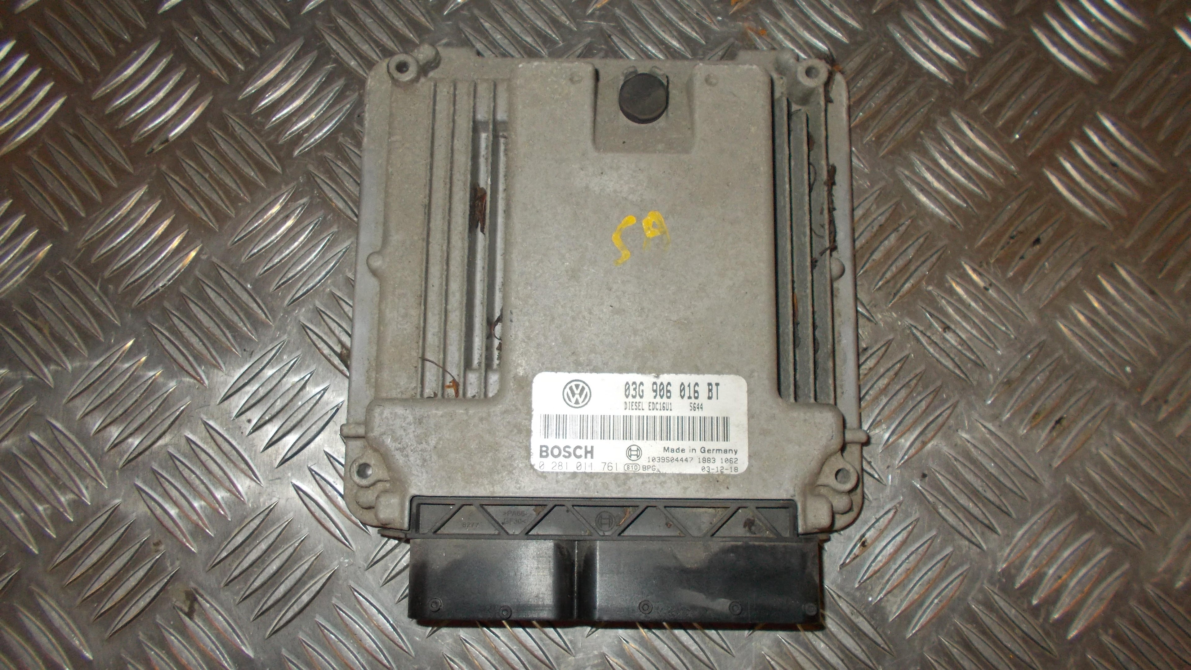 VW Touran 1T/Gp Motorstyring - Motorstyreboks - Injection Elboks Med OEM Nr. 0281011761 Fra VW Ophugger