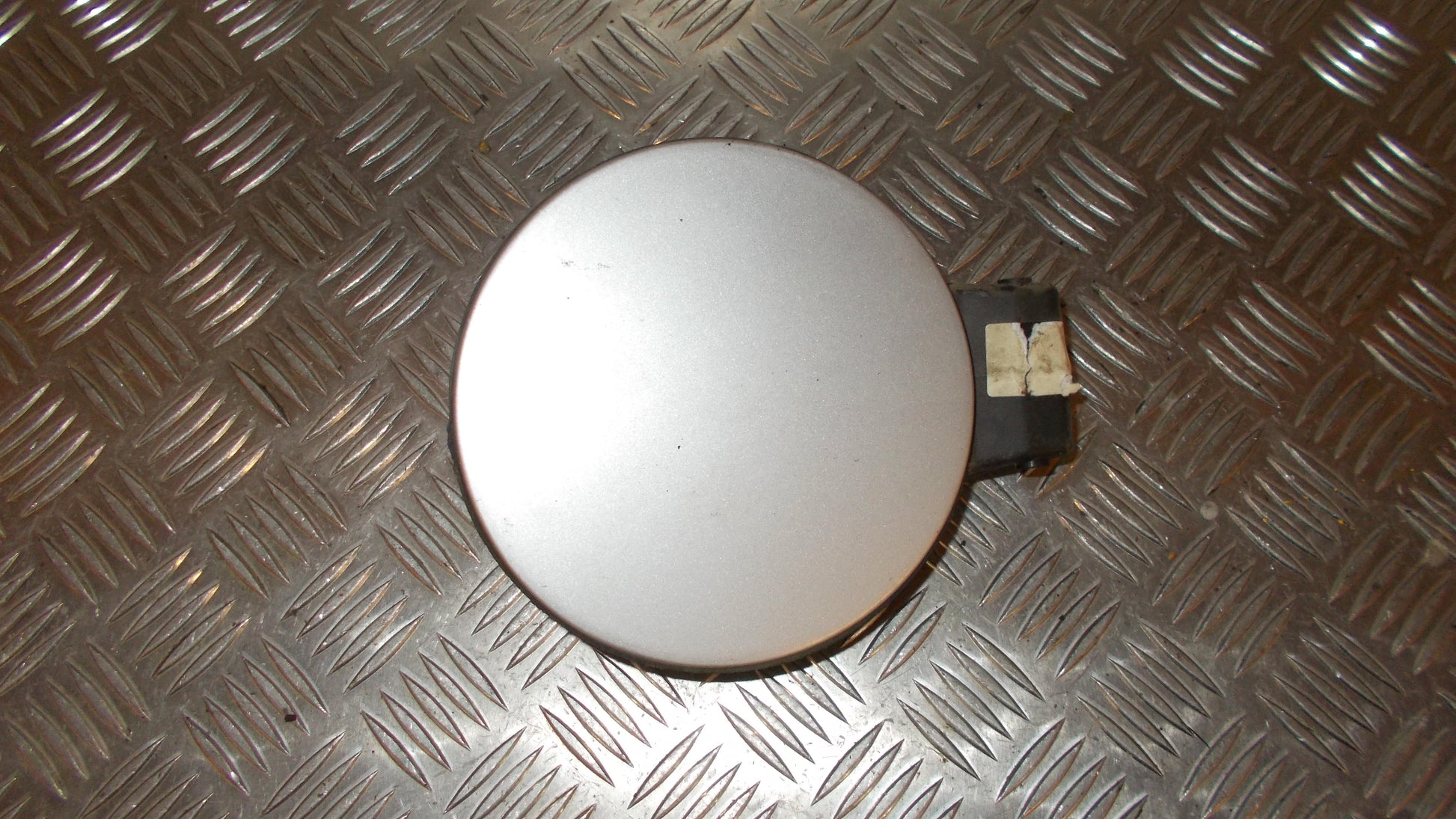 VW Touran 1T GP Benzinklap / Tankklap Med OEM Nr. Ophugger Fra VW Ophugger